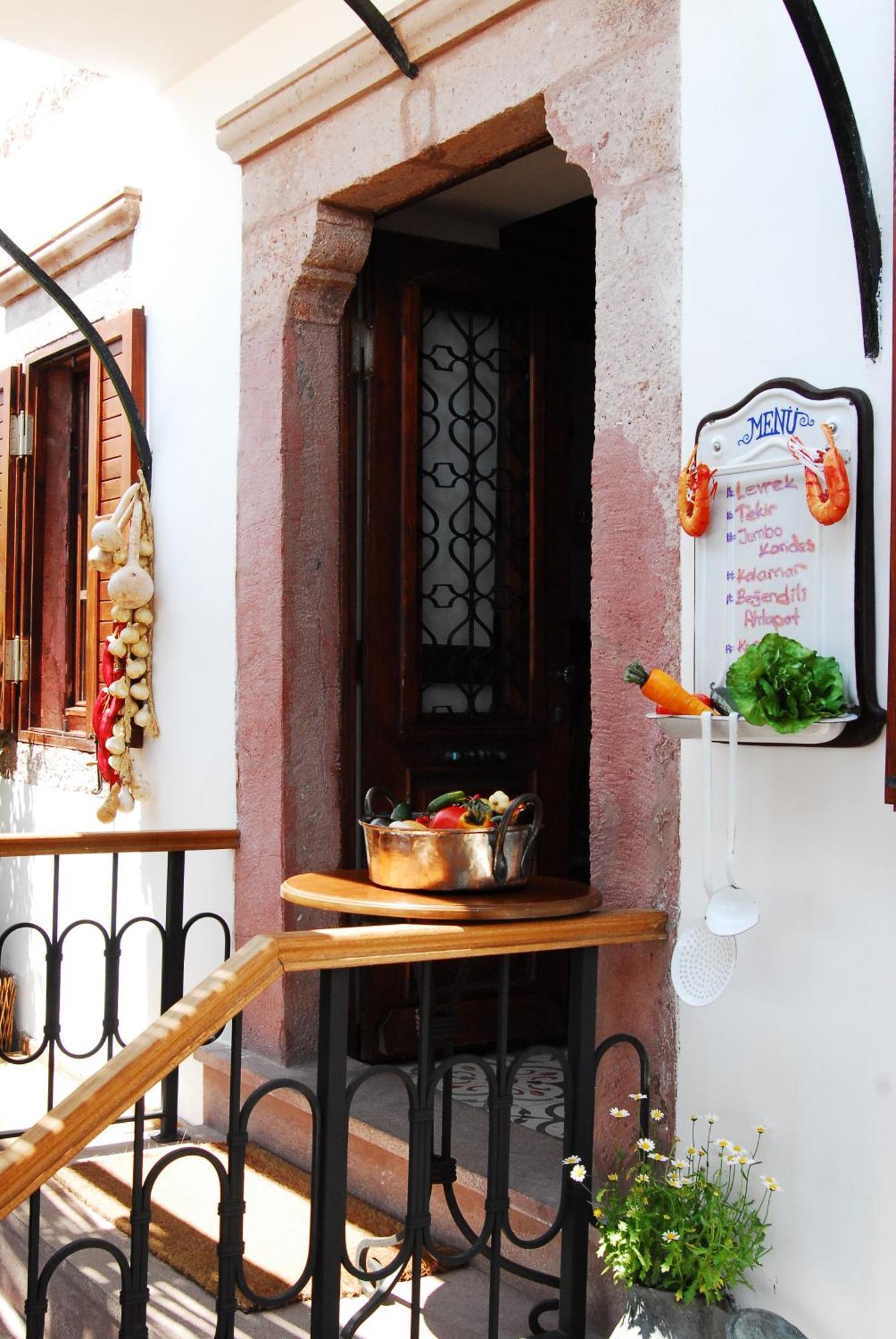 Aliye Hanim Hotel Ayvalı Εξωτερικό φωτογραφία